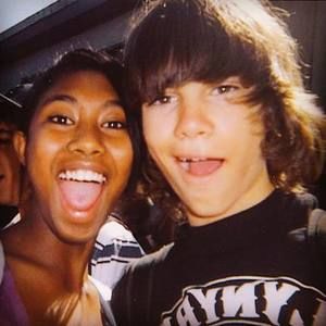 Meet your Posher, Ariel